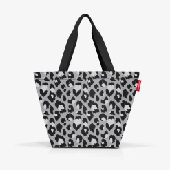 shopper M